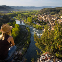 Rando dans les vignobles d' Ardèche en trottinettes électriques